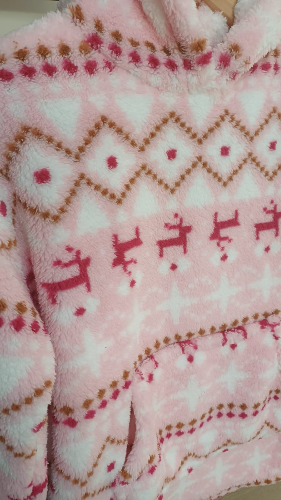 Cozy Fleece Christmas Hoodie Blanket for kids
