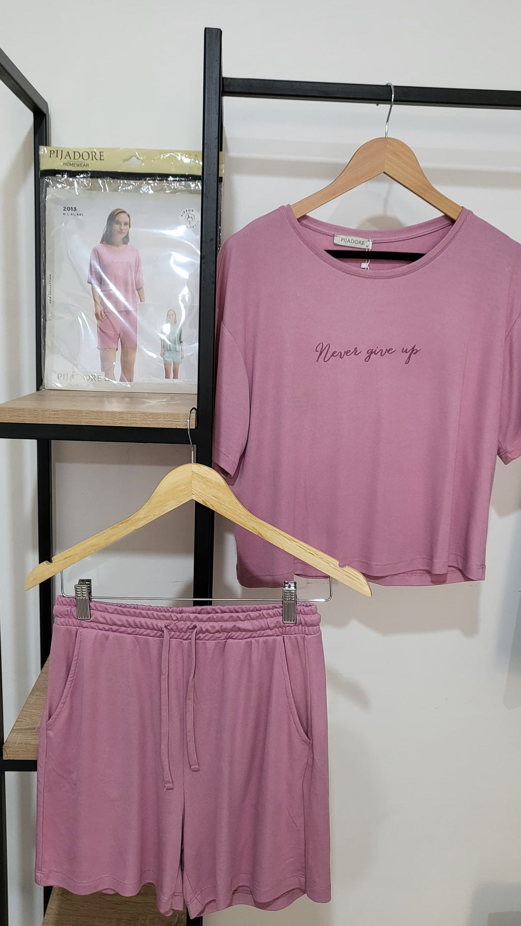 "Never Give Up" Ribbed Lounge Set